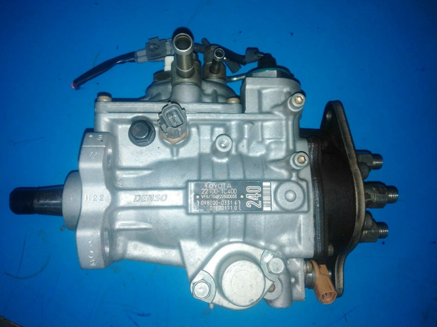 TOYOTA LAND CRUISER HDJ100 4.2L DIESEL – INJECTION PUMP 1HD-FTE (22100-1C480)