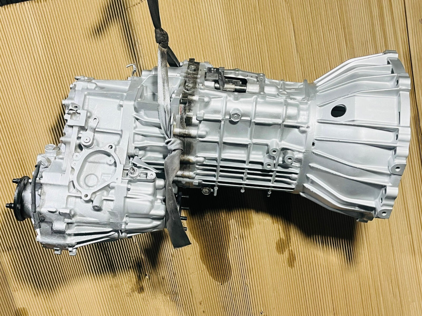 TOYOTA LAND CRUISER 4.5L PETROL H151 MANUAL TRANSMISSION WITH TRANSFER CASE