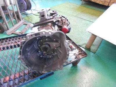 TOYOTA Hiace U-LH129S Assy 3L 5F 025 EM31 Manual Transmission