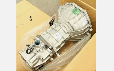 33030-6A414 TOYOTA LAND CRUISER HZJ 70 SERIES R151F TRANSMISSION GEARBOX NEW