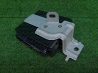 TOYOTA LANDCRUISER ECU 200 SERIES, 4WD CONTROL MODULE (LOWER DRIVERS SIDE A-PILL