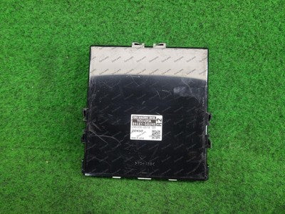 TOYOTA PRADO ECU 150 SERIES, POWER MANAGEMENT CONTROL MODULE (MOUNTED BEHIND GLO
