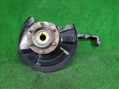 TOYOTA HILUX RIGHT FRONT HUB ASSEMBLY 4WD, 09/15- LESS CALIPER AND ABS SENSOR