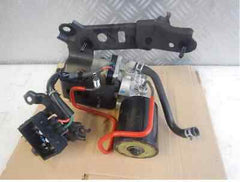 Toyota Highlander ABS Brake Booster Pump  47070-48050 47070-48060