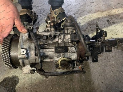 MITSUBISHI FUSO CANTER 4M51 DIESEL FUEL INJECTION PUMP ME221053