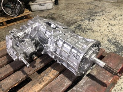 TOYOTA LAND CRUISER 79  SERIES MANUAL TRANSMISSION GEARBOX
