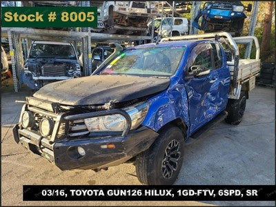 TOYOTA HILUX ECU 4WD CONTROL MODULE (MOUNTED BEHIND GLOVE BOX), P/N 8953371101,