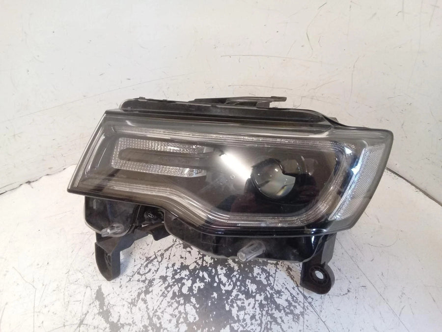JEEP GRAND CHEROKEE WK2 LEFT HEADLIGHT SRT/TRACKHAWK XENON ADAPTIVE 09/2016