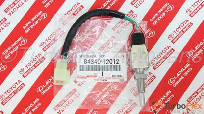 TOYOTA LAND CRUISER 1971–1980 GENUINE BRAKE LAMP SWITCH FJ40 FJ55 84340-12012