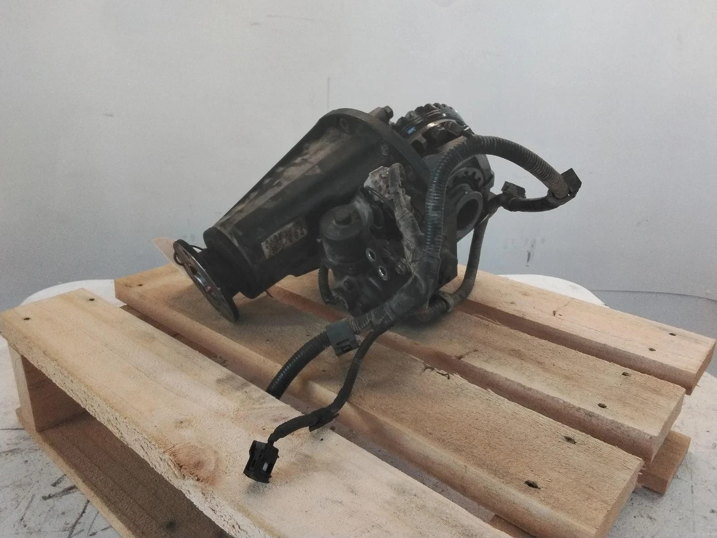 TOYOTA LANDCRUISER 76/78/79 A04A FRONT DIFFERENTIAL  10x39=3.9 RATIO