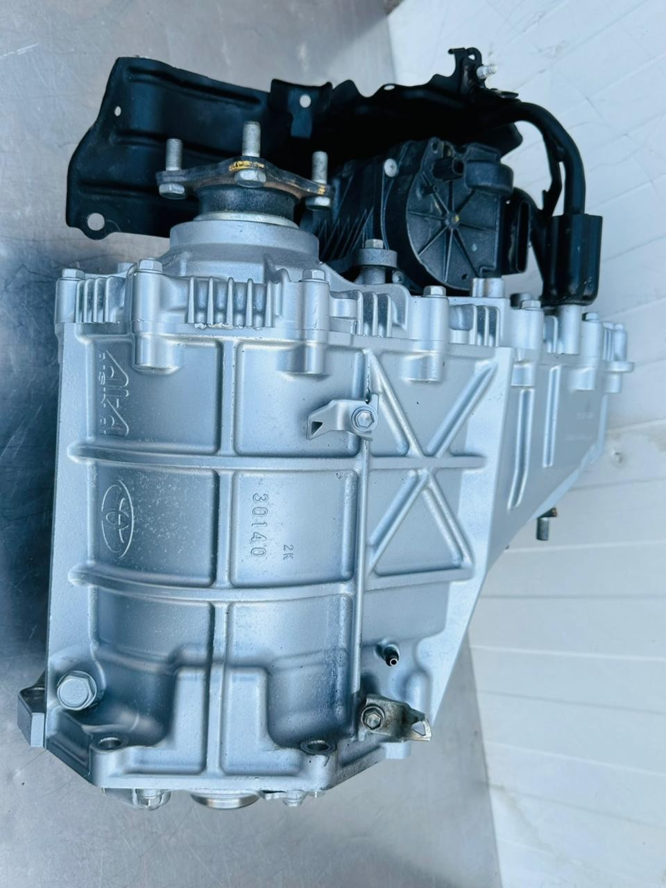 TOYOTA LAND CRUISER 200 4.5L V8 DIESEL 2008-2015 SERIES TRANSFER BOX /CASE