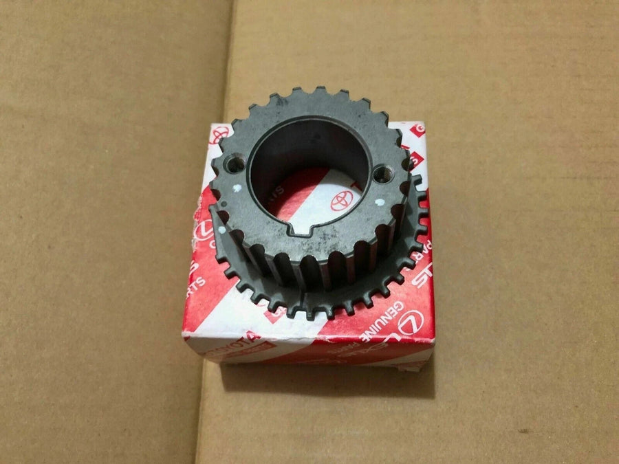 GENUINE TOYOTA PROGRES, BREVIS, ARISTO CRANKSHAFT TIMING GEAR PULLEY 13521-46040