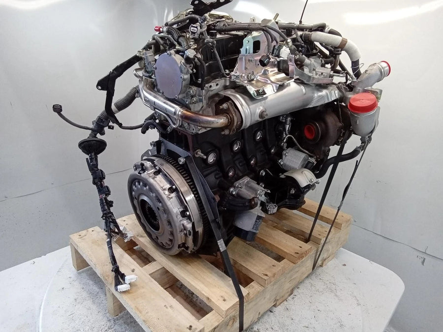 TOYOTA HILUX 2.4L TURBO DIESEL ENGINE 2GD-FTV 2020-2025
