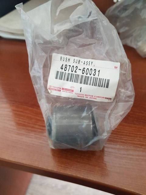 GENUINE TOYOTA BUSH SUB-ASSY, UPPER CONTROL ARM 48702-60031