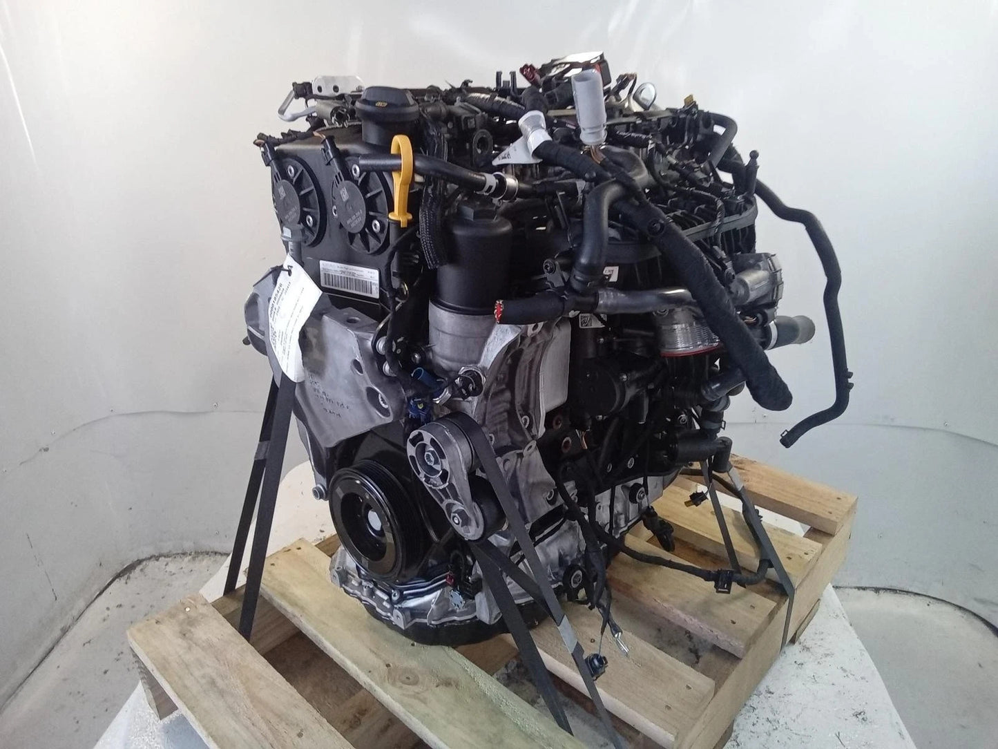 VOLKSWAGEN T-ROC 2.0L TURBO PETROL ENGINE DNFC 2022-2025