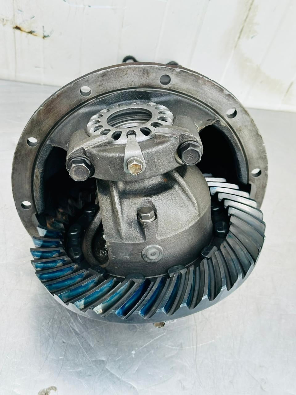 TOYOTA LAND CRUISER REAR DIFFERENTIAL FOR FJ40 SERIES-43-45 10X37 RATIO