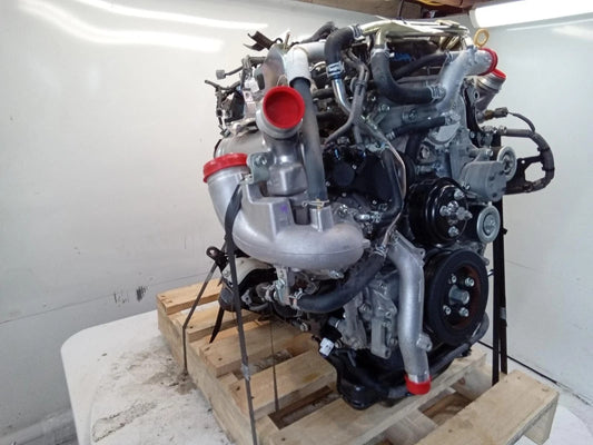 TOYOTA HILUX 2.4L TURBO DIESEL ENGINE 2GD-FTV 2020-2025