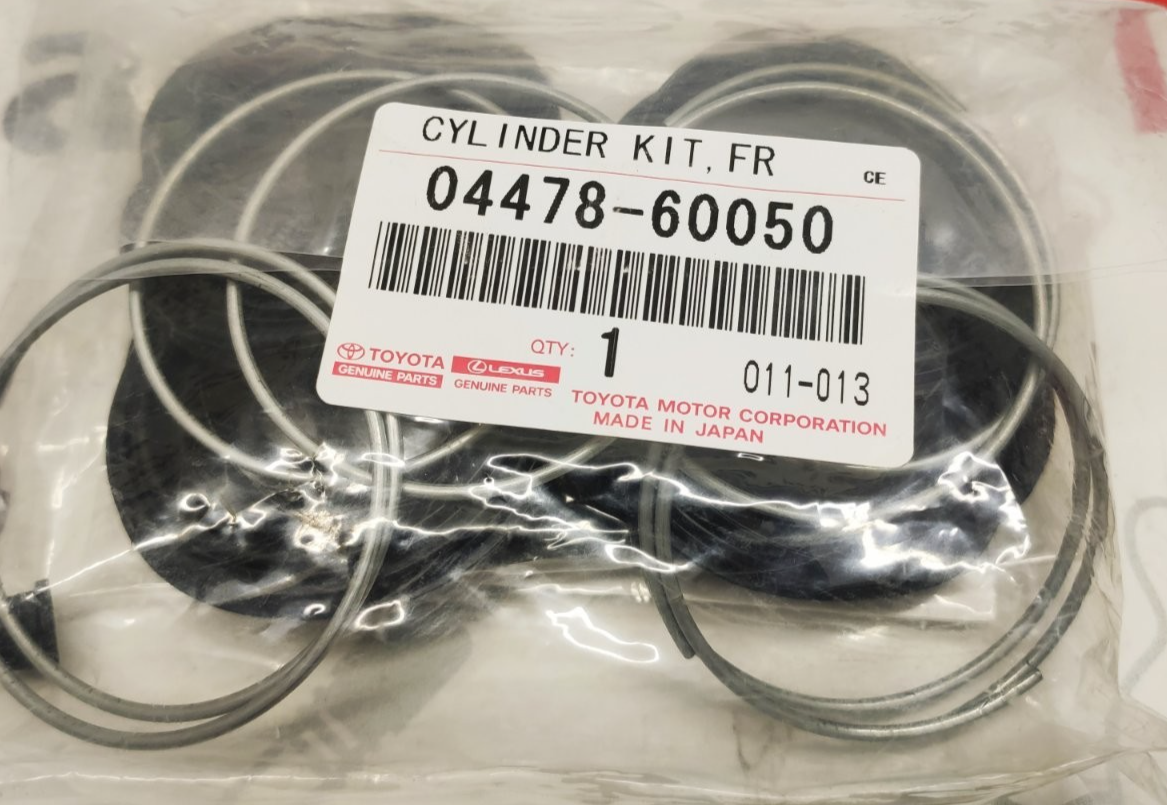 NEW GENUINE TOYOTA 4 RUNNER, FORTUNER CYLINDER KIT, DISC BRAKE FRONT 04478-60050