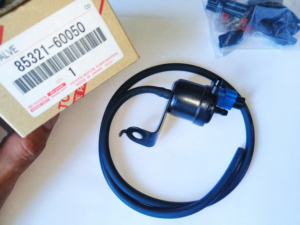 GENUINE TOYOTA VALVE SUB-ASSY, WASHER FOR LANDCRUISER, LX450 85321-60050