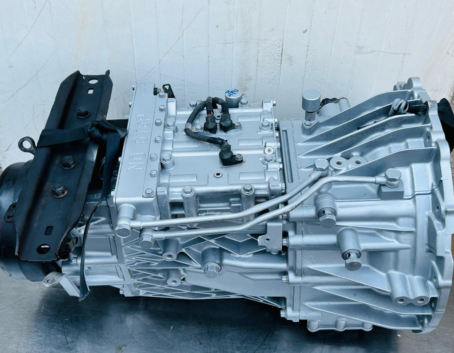 MITSUBISHI FUSO CANTER AUTOMATIC TRANSMISSION GEARBOX FOR 3.0L 4P10 2010-2018
