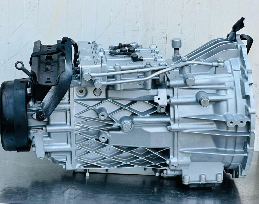 MITSUBISHI FUSO CANTER AUTOMATIC TRANSMISSION GEARBOX FOR 3.0L 4P10 2010-2018