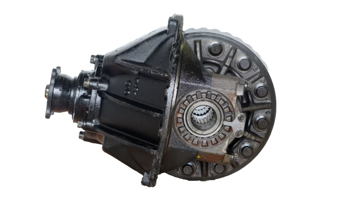 ISUZU NPR HD GMC W5500 REAR DIFFERENTIAL WITH 20 SPLINE AXLE